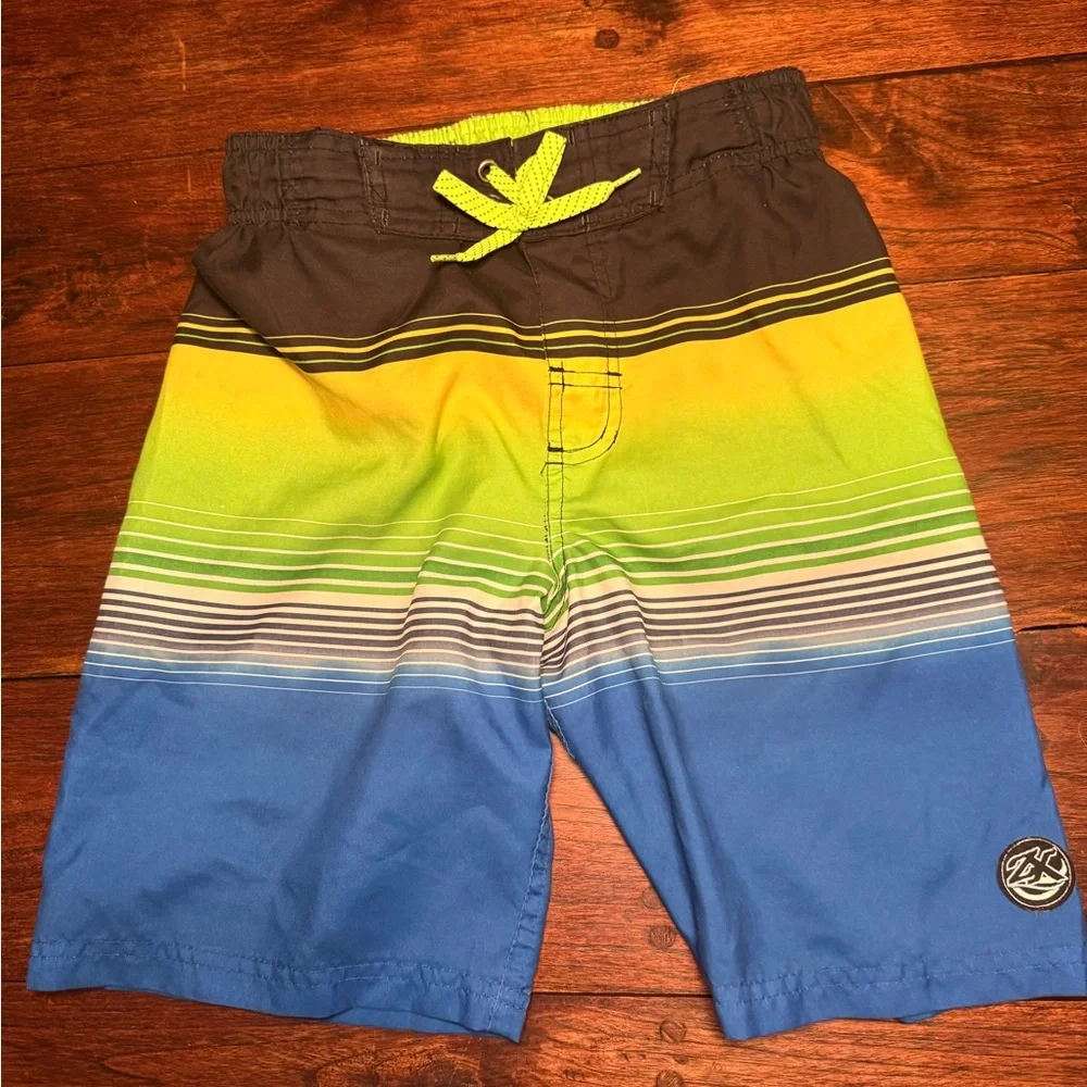 Boys Shorts Lot Size 10/12 Reebok Old Navy and Wrangler Champion bonus swimsuit - Picture 2 of 16